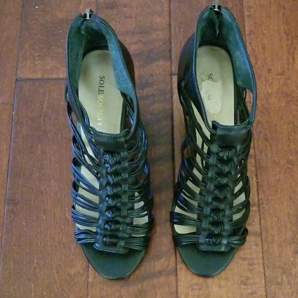 Soul Society Black Wedges - Picture 1 of 7